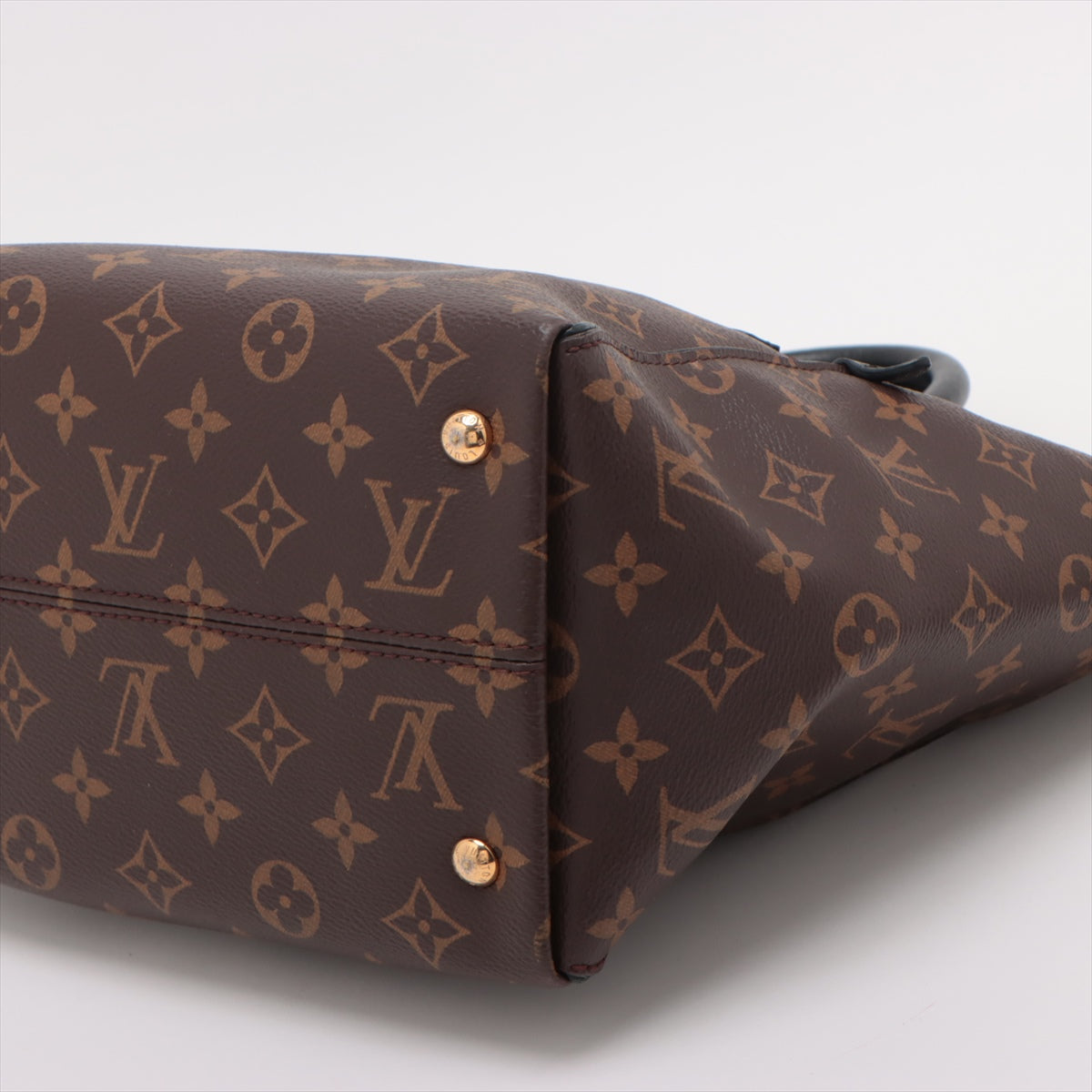Louis Vuitton Monogram Turner PM M44057