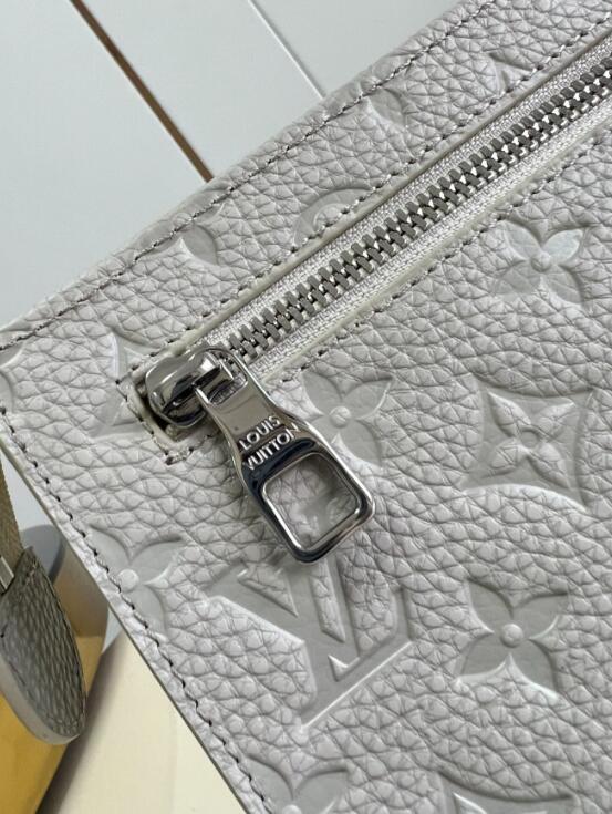 SAMC - LOV Bags - 1543
