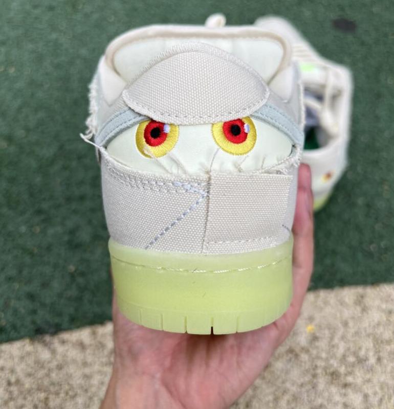 SAMC - NKE Shoes - 1200