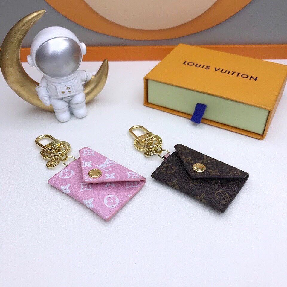 EN - Lux Keychains LUV 068