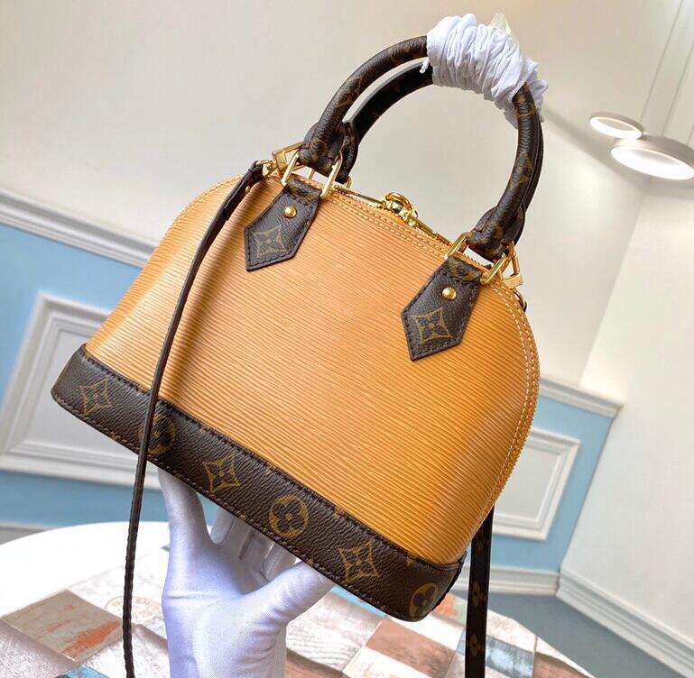 SAMC - LOV Bags - 3174