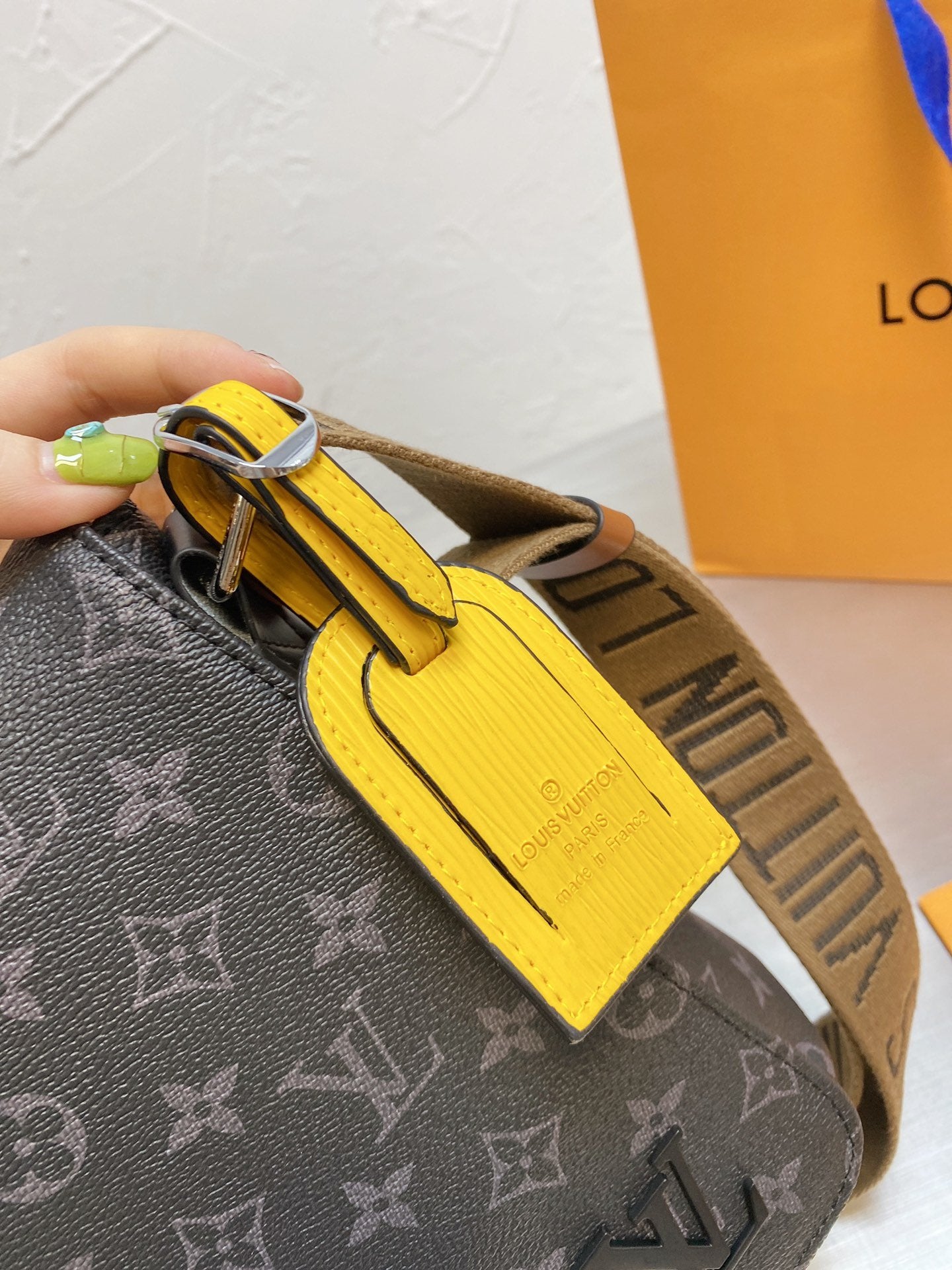 EN - New Arrival Bags LUV 067