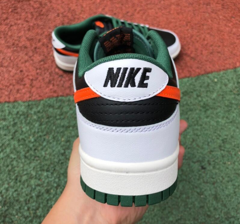 SAMC - NKE Shoes - 972