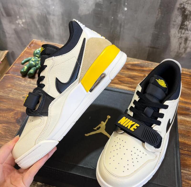 SAMC - NKE Shoes - 462