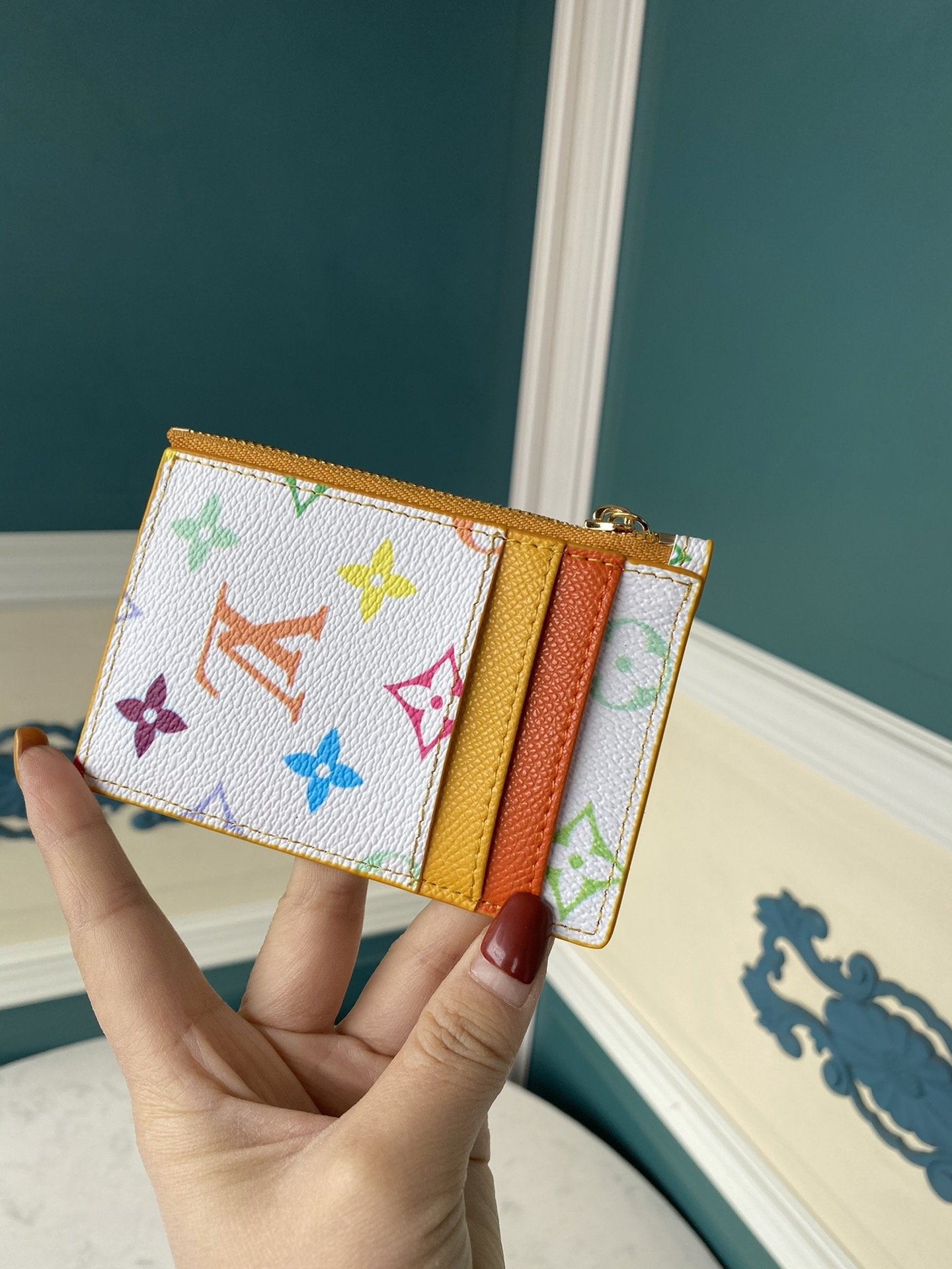 EN - New Arrival Wallet LUV 020