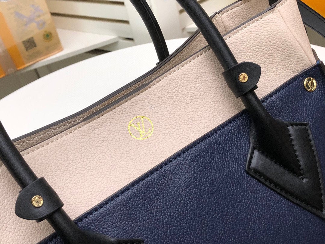 EN - New Arrival Bags LUV 043