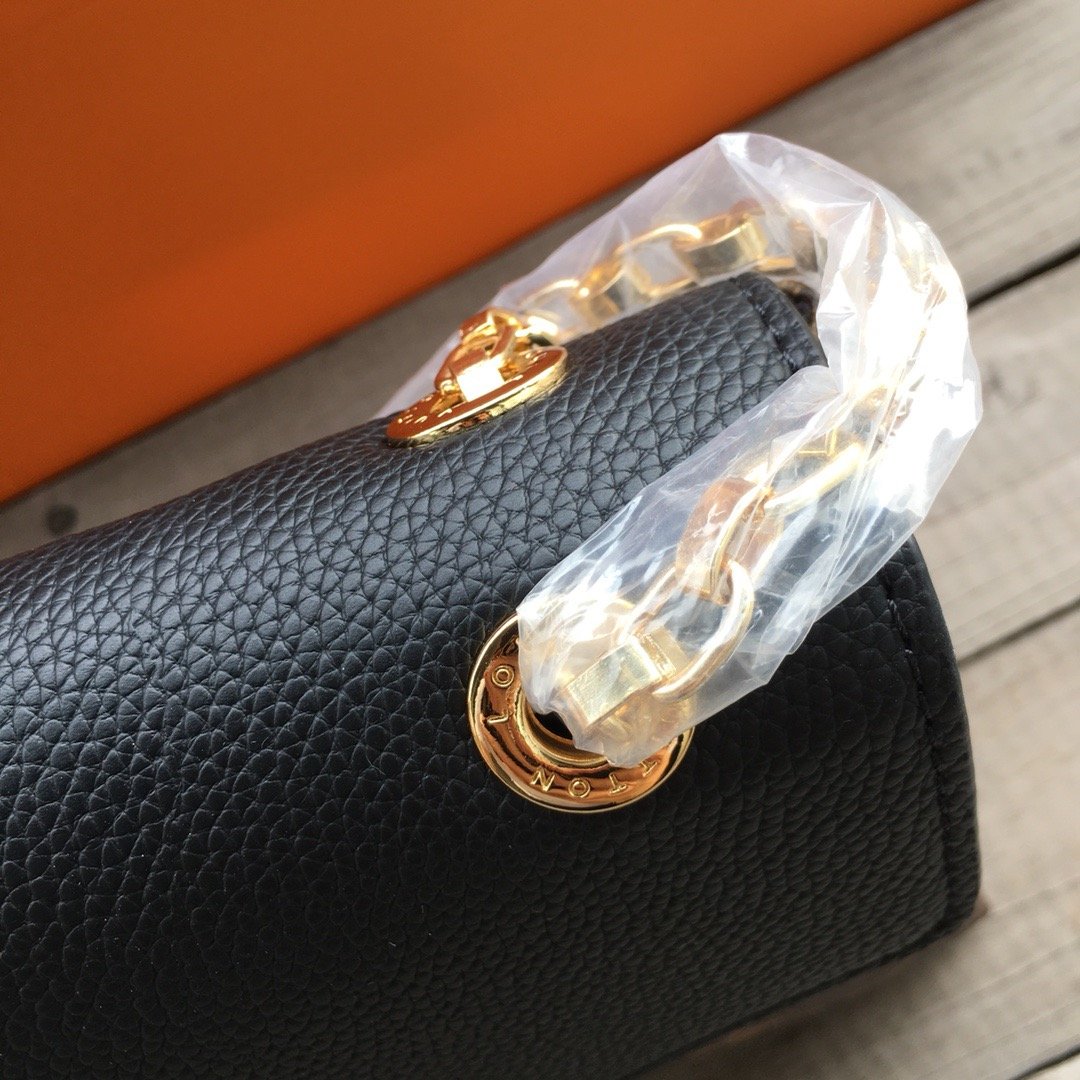 EN - New Arrival Bags LUV 211