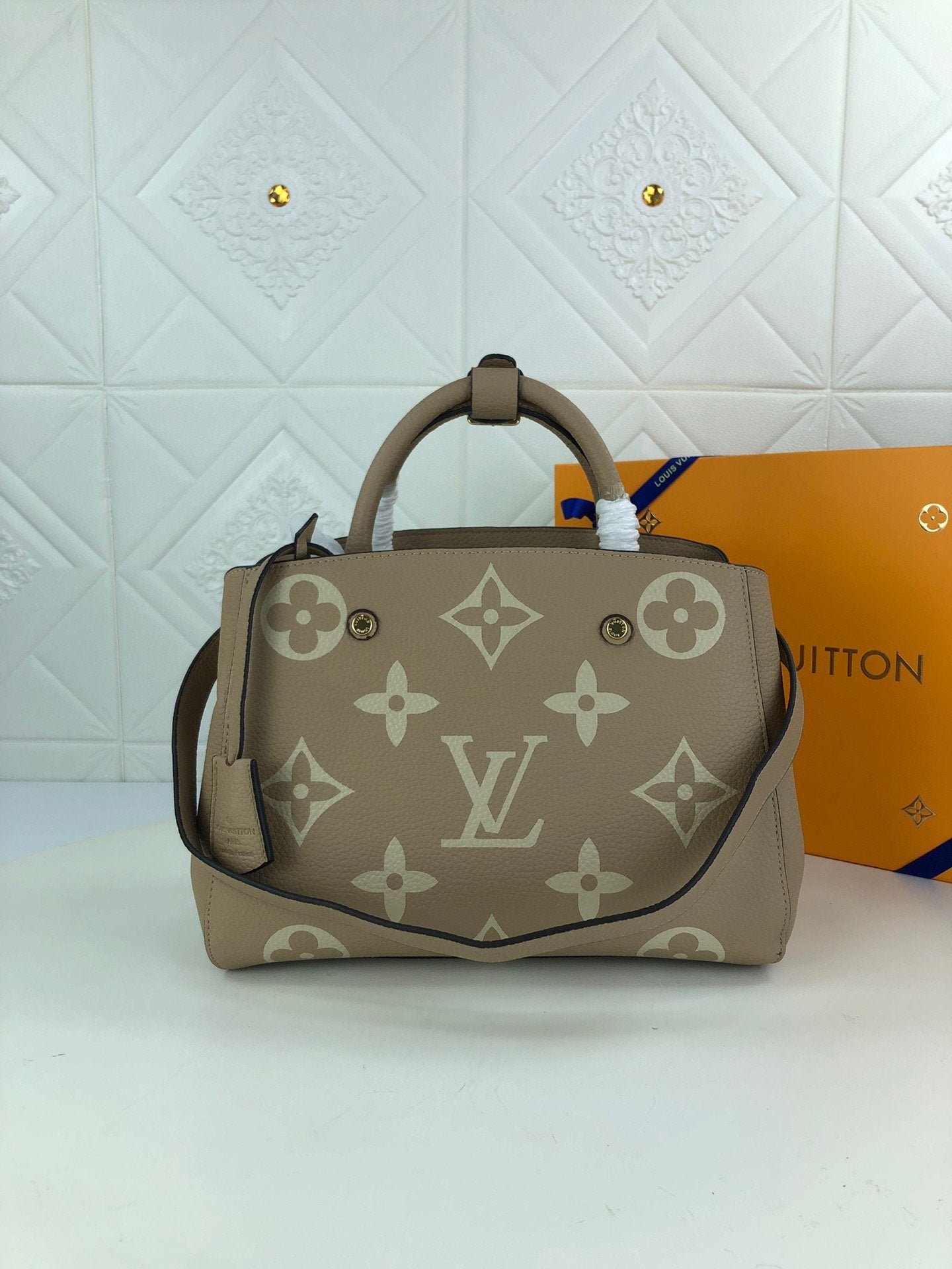 EN - New Arrival Bags LUV 035