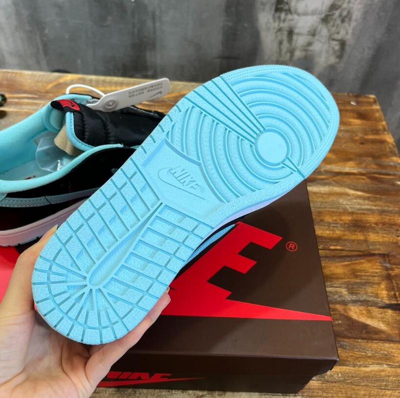 SAMC - NKE Shoes - 493