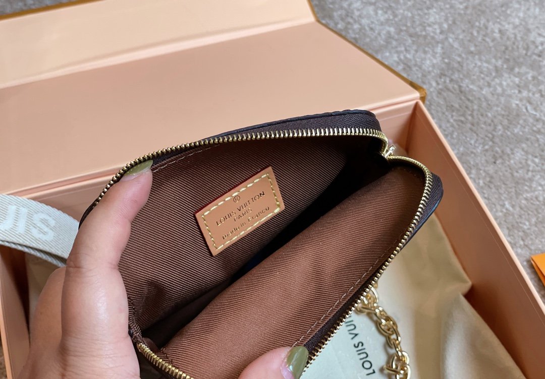 EN - New Arrival Bags LUV 490