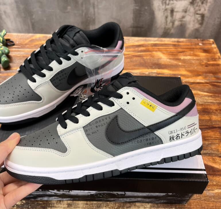 SAMC - NKE Shoes - 813