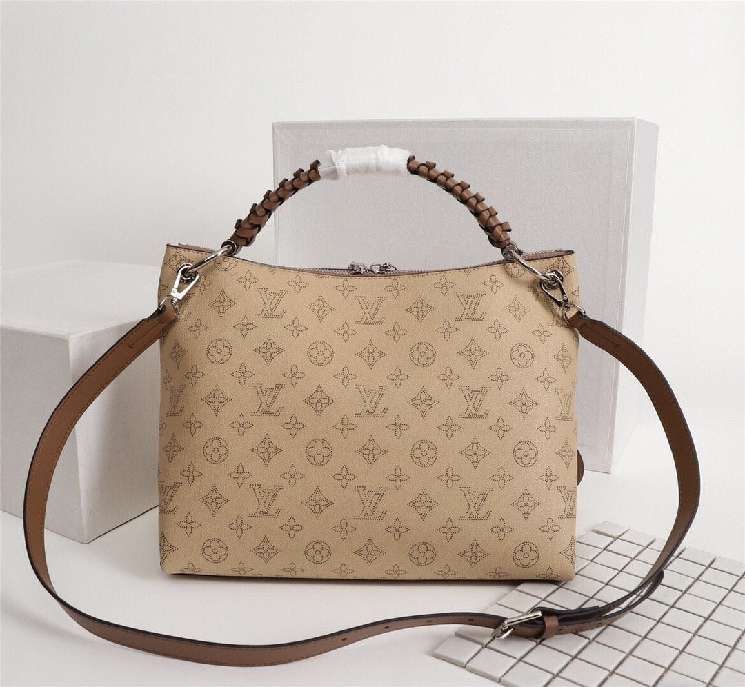 EN - New Arrival Bags LUV 224