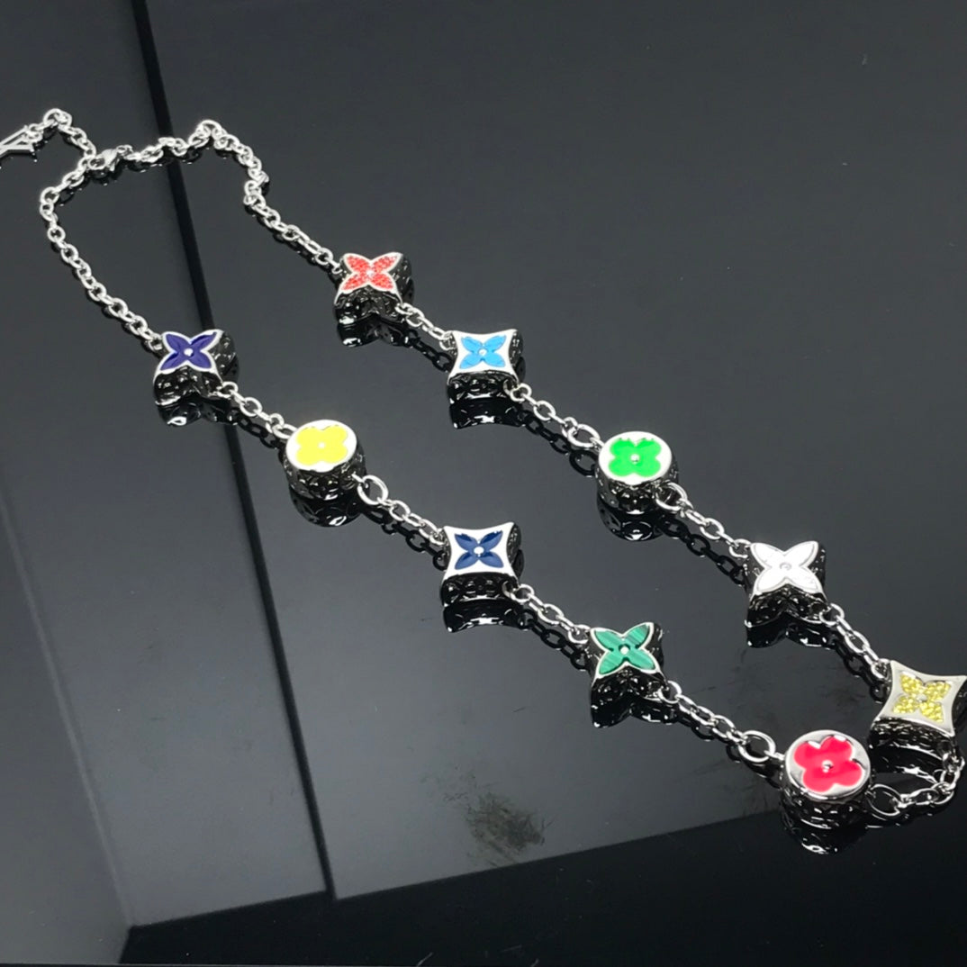 LV Necklaces 004