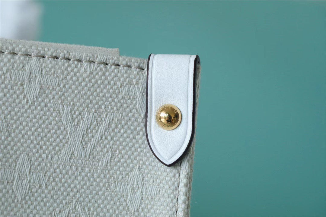 LV Onthego MM Monogram Giant And Raffia White/ Yellow For Women,  Shoulder And Crossbody Bags 35cm/13.8in LVÃ‚Â 