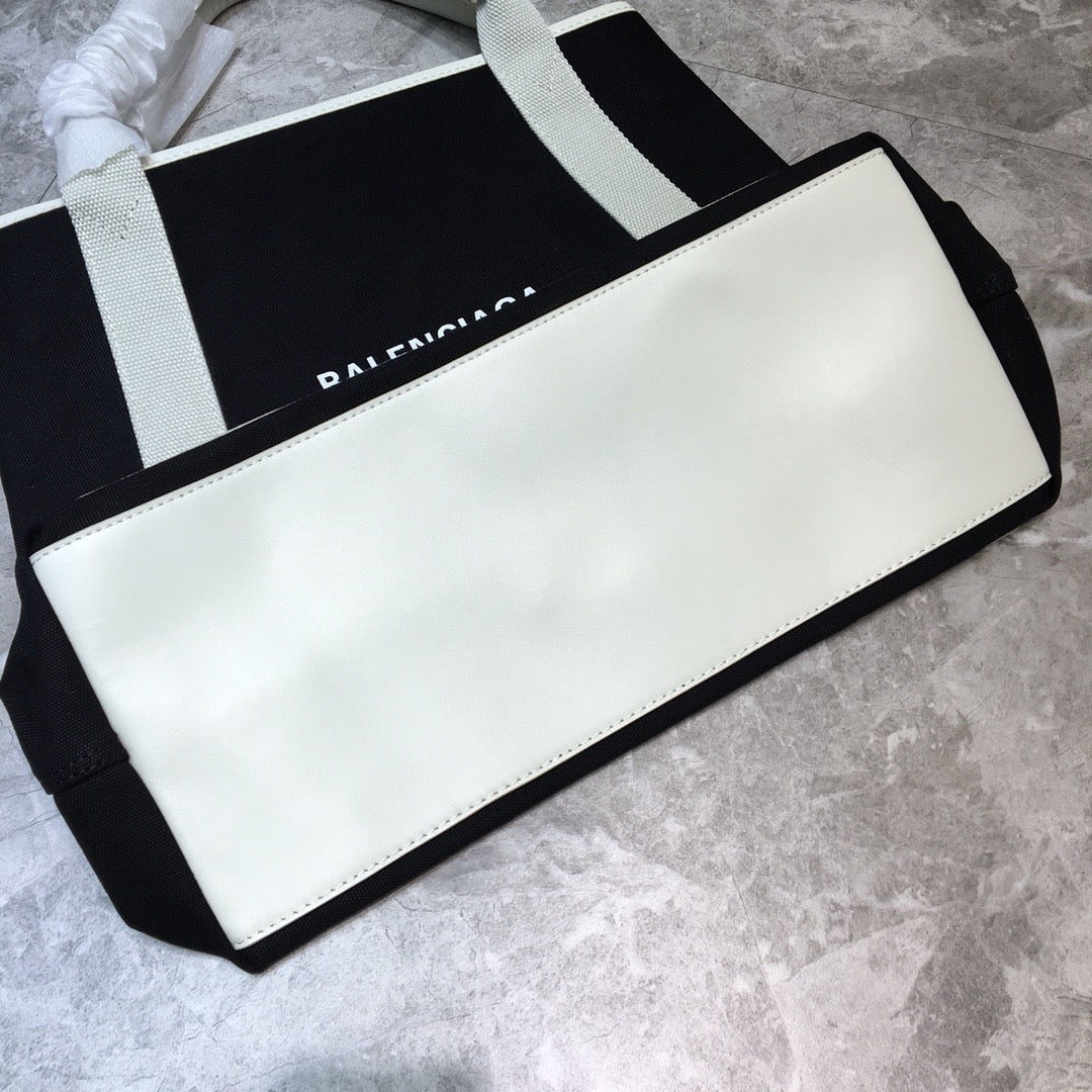 Balen Navy MeGLAMIum Cabas Tote Bag In White, For Women,  Bags 14.1in/36cm
