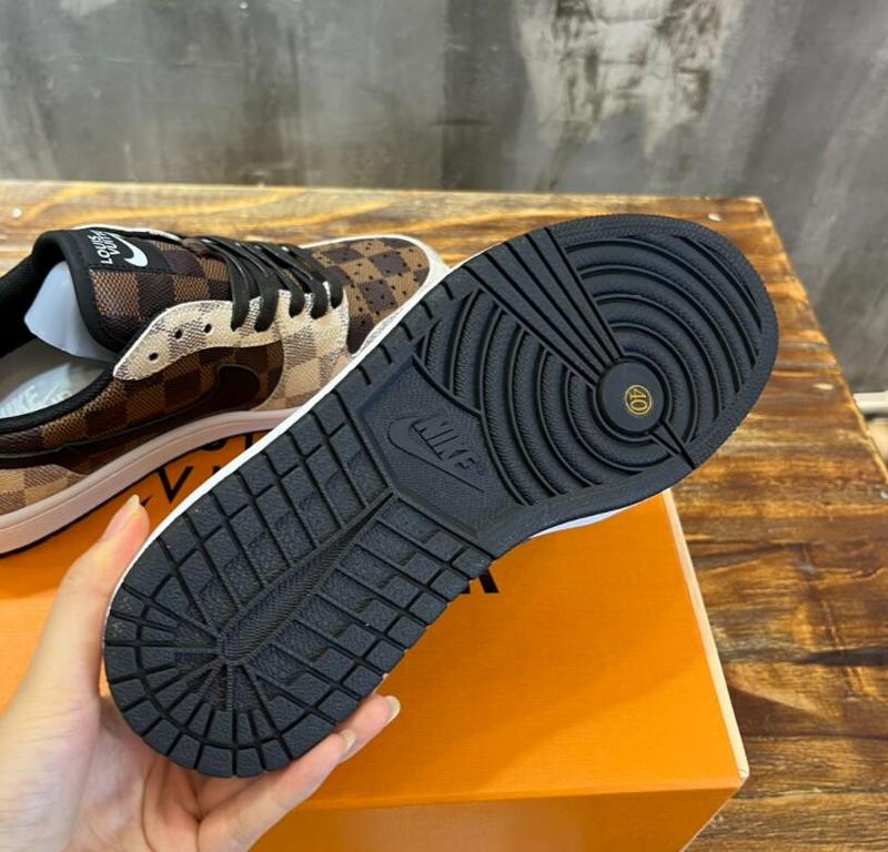 SAMC - NKE Shoes - 521