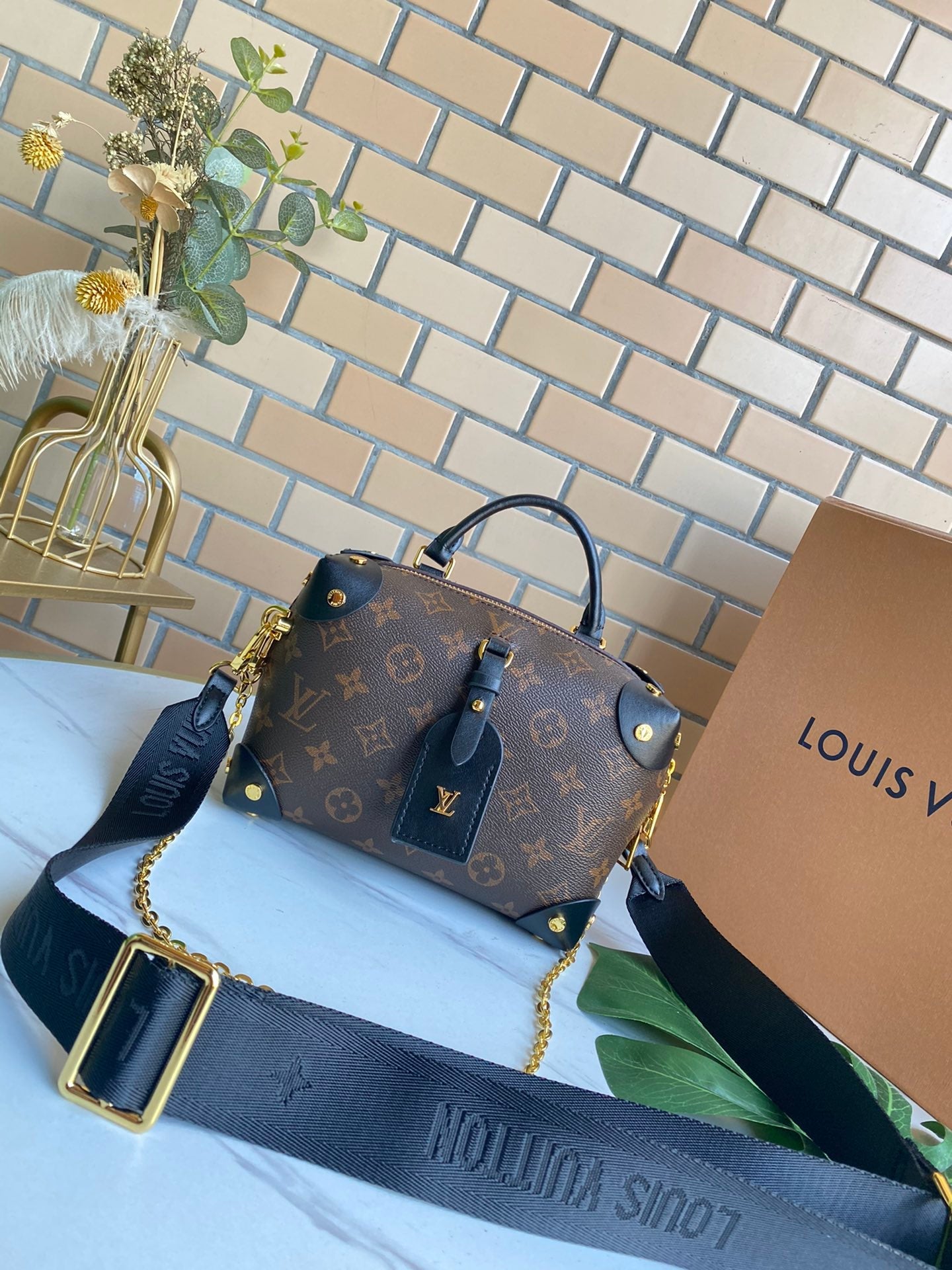 EN - New Arrival Bags LUV 107