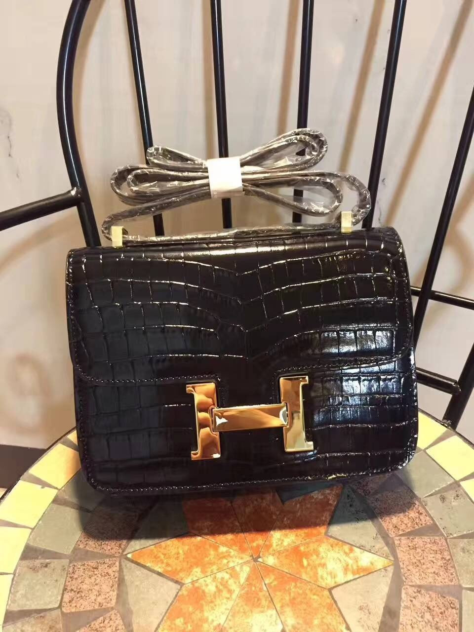 GLAMI ConstanGLAMI 24 Pattern CrocoGLAMIle Black For Women, Handbags, Shoulder Bag 9.4in/24cm