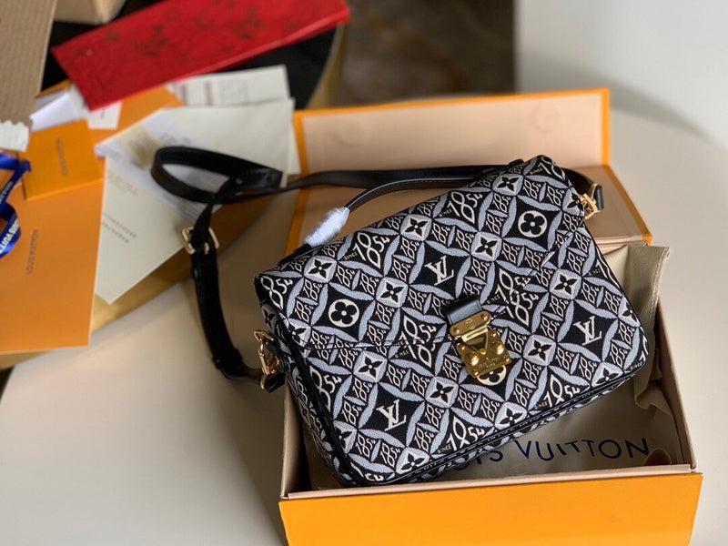 LOV2 Bags - Luxurious Bags  1346