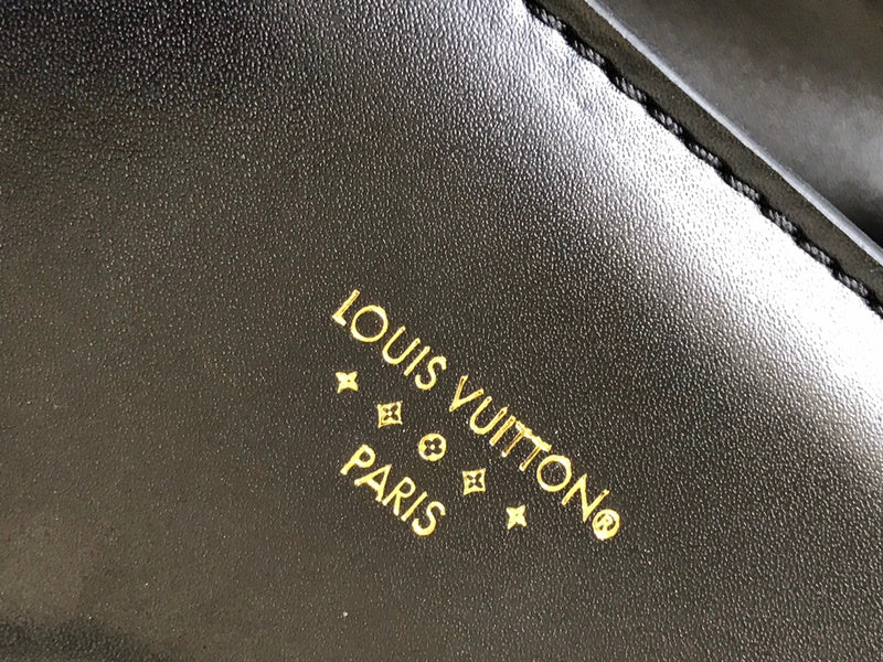LOV2 Bags - Luxurious Bags  1050