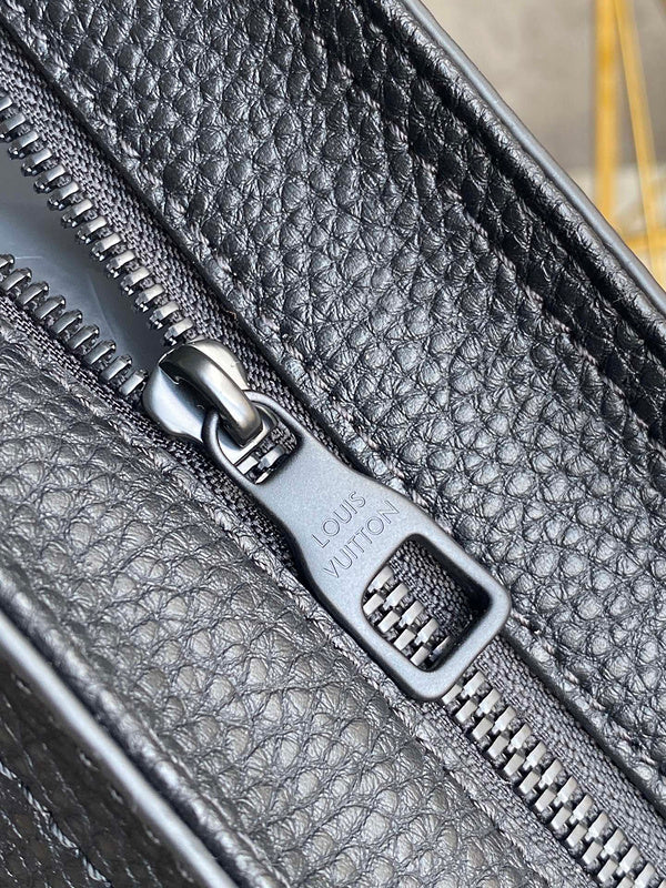 LOV2 Bags - Luxurious Bags  1204