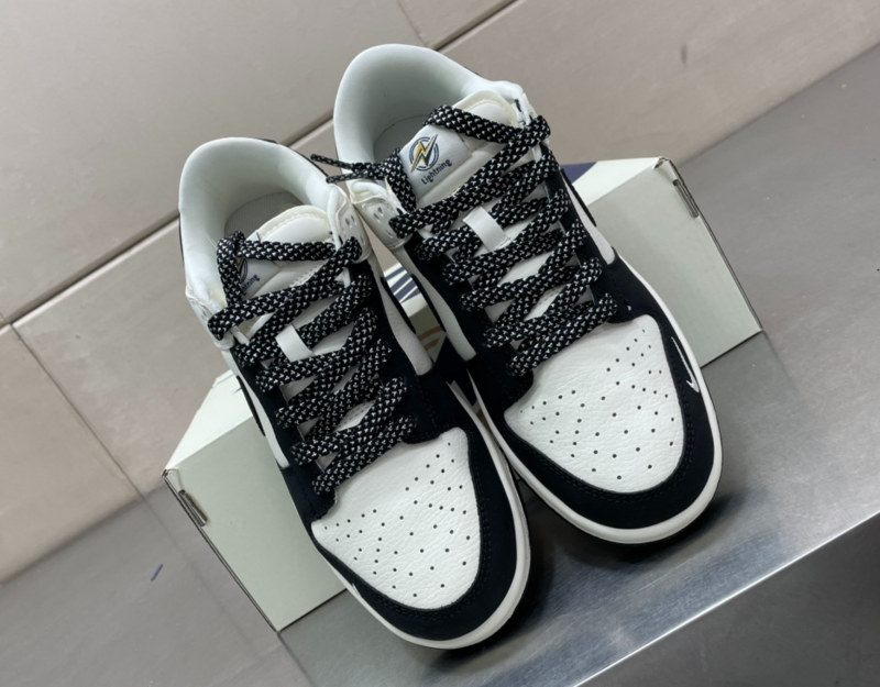 SAMC - NKE Shoes - 031