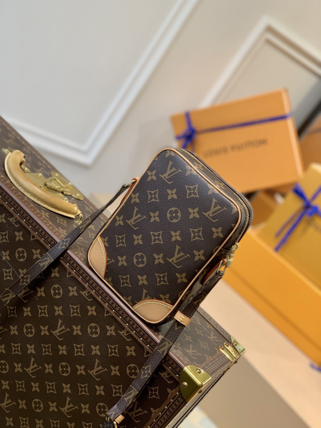 LV Danube Monogram Canvas For Women, WomenÃ¢â‚¬â„¢s Bags, Shoulder Bags 8.3in/21cm LV M45266