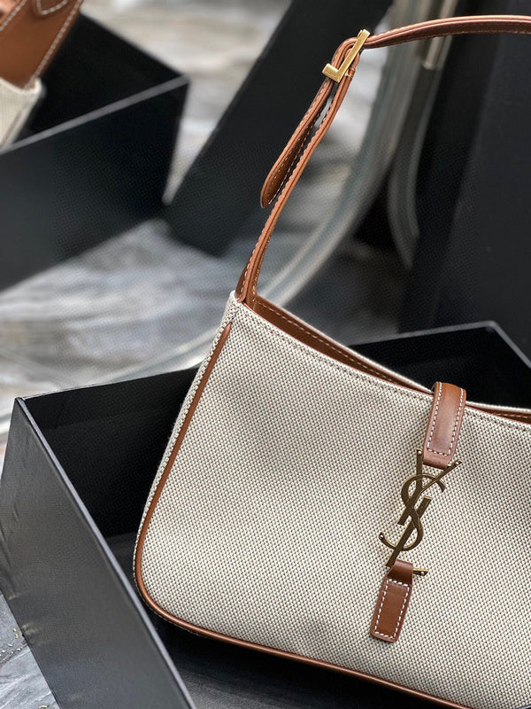 ELE SLY Bags - 175