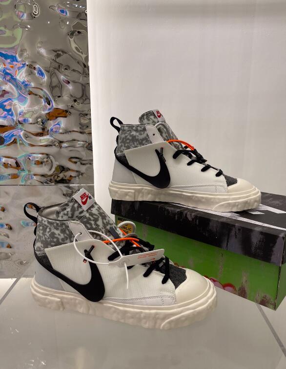 SAMC - NKE Shoes - 1677