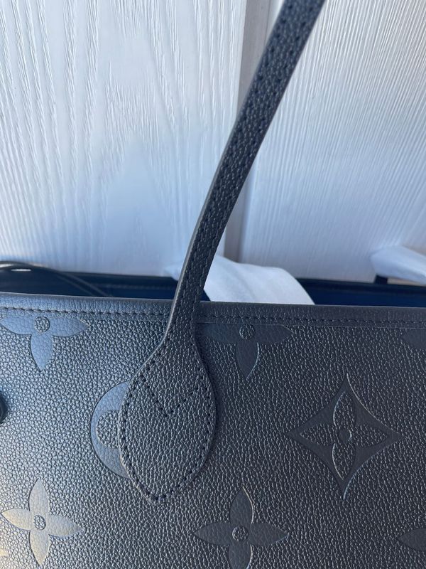 LOV2 Bags - Luxurious Bags  2534