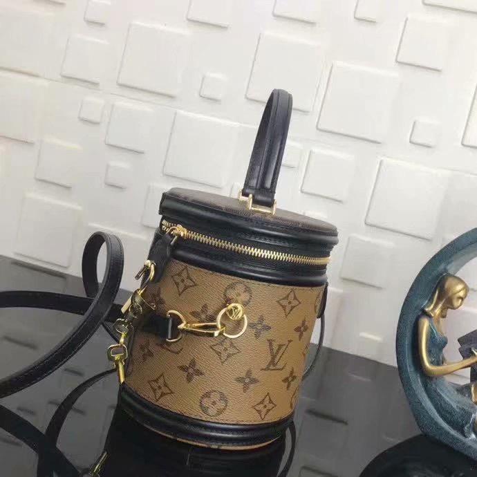 EN - New Arrival Bags LUV 277