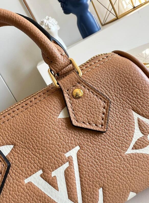 SAMC - LOV Bags - 1570