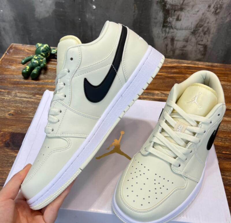 SAMC - NKE Shoes - 872