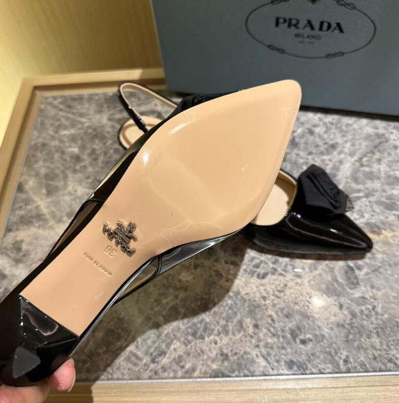 GlamyWomen Shoes - 225