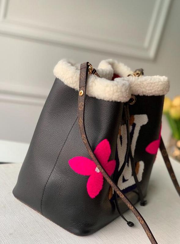 SAMC - LOV Bags - 2570