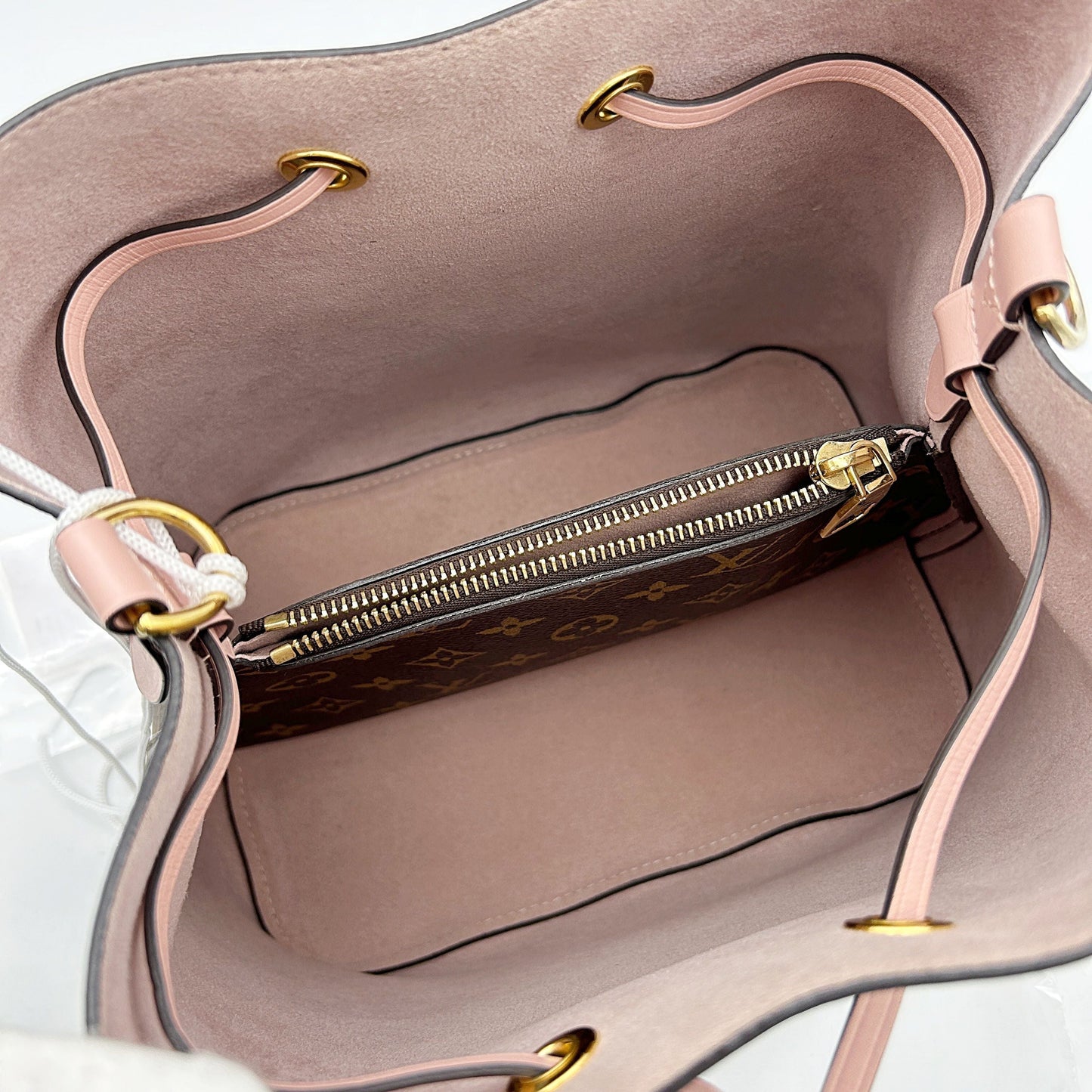 GLM-Monogram Neonoe MM Rose Poudre LA25665