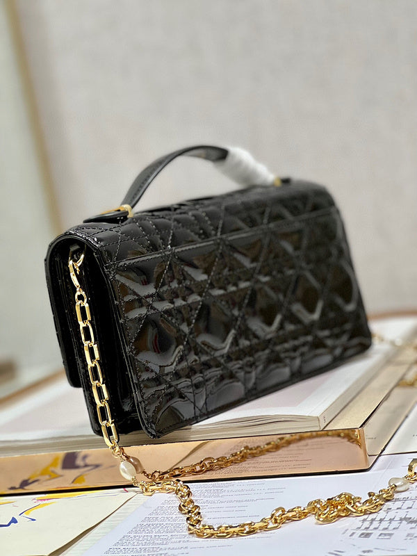 ELE - Dir Bags - 1409