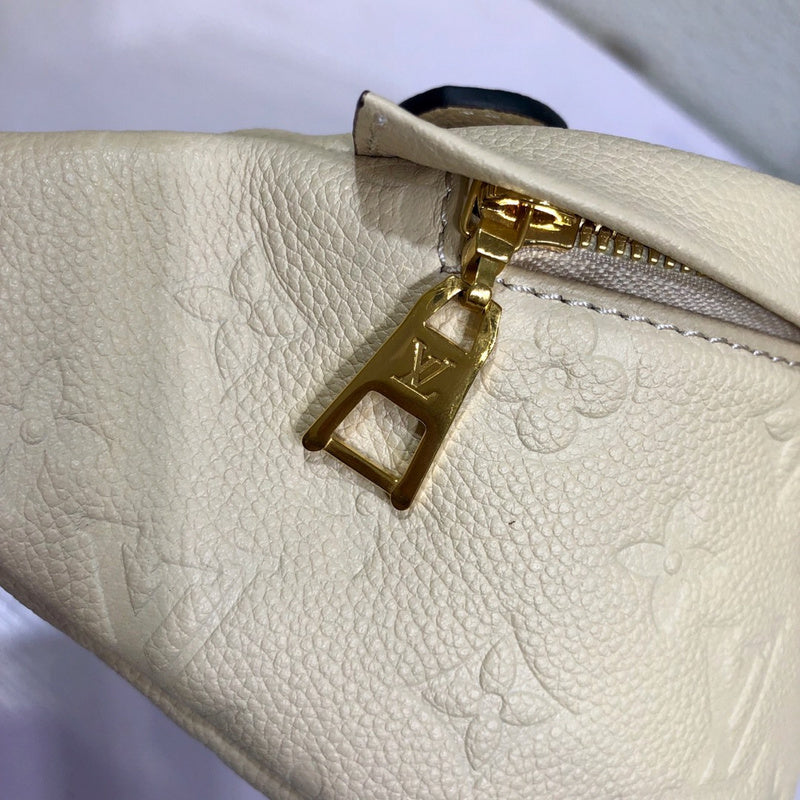 LOV2 Bags - Luxurious Bags  1951
