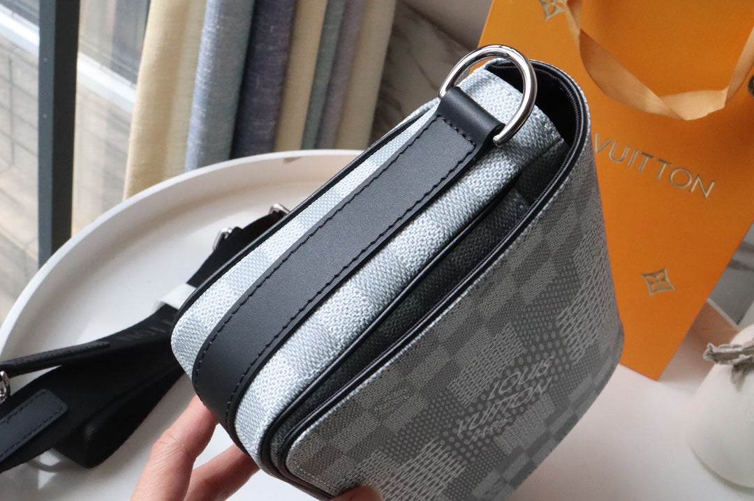 LV StuGLAMIo Messenger Damier Graphite Plaster For Men, Bags, Shoulder And Crossbody Bags 9.3in/25.3cm LV N50014