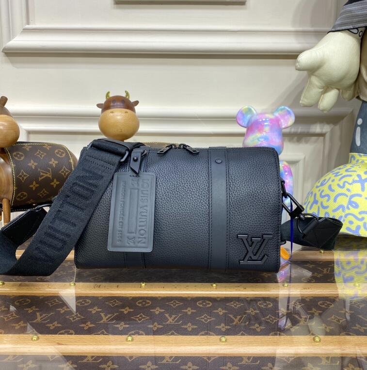 SAMC - LOV Bags - 1007