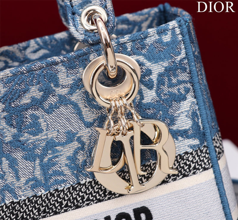 ELE - Dir Bags - 1702