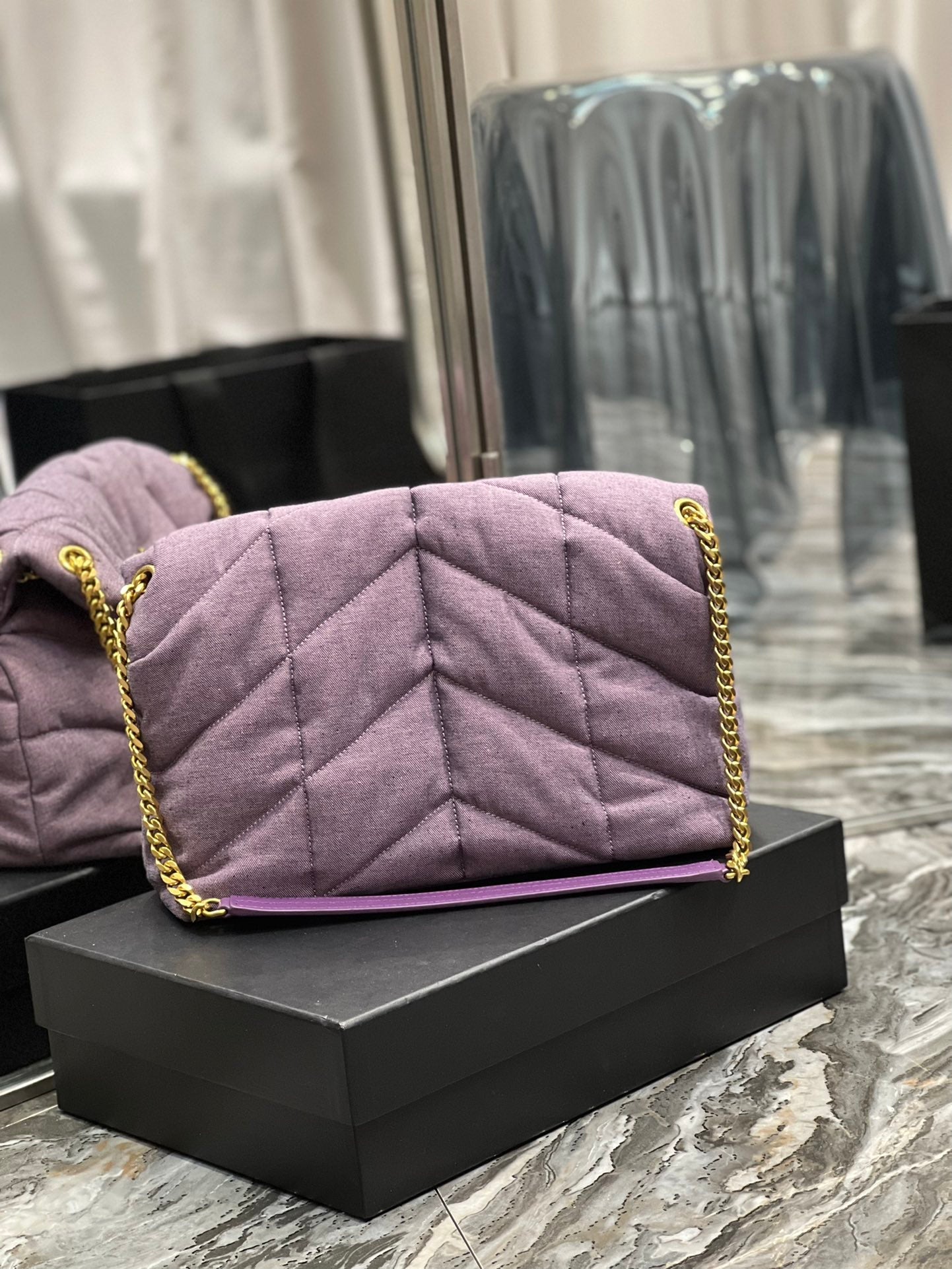 GLAMI Puffer MeGLAMIum Chain Bag Blesched Lilac In Denim For Women 13.8in/35cm YSL