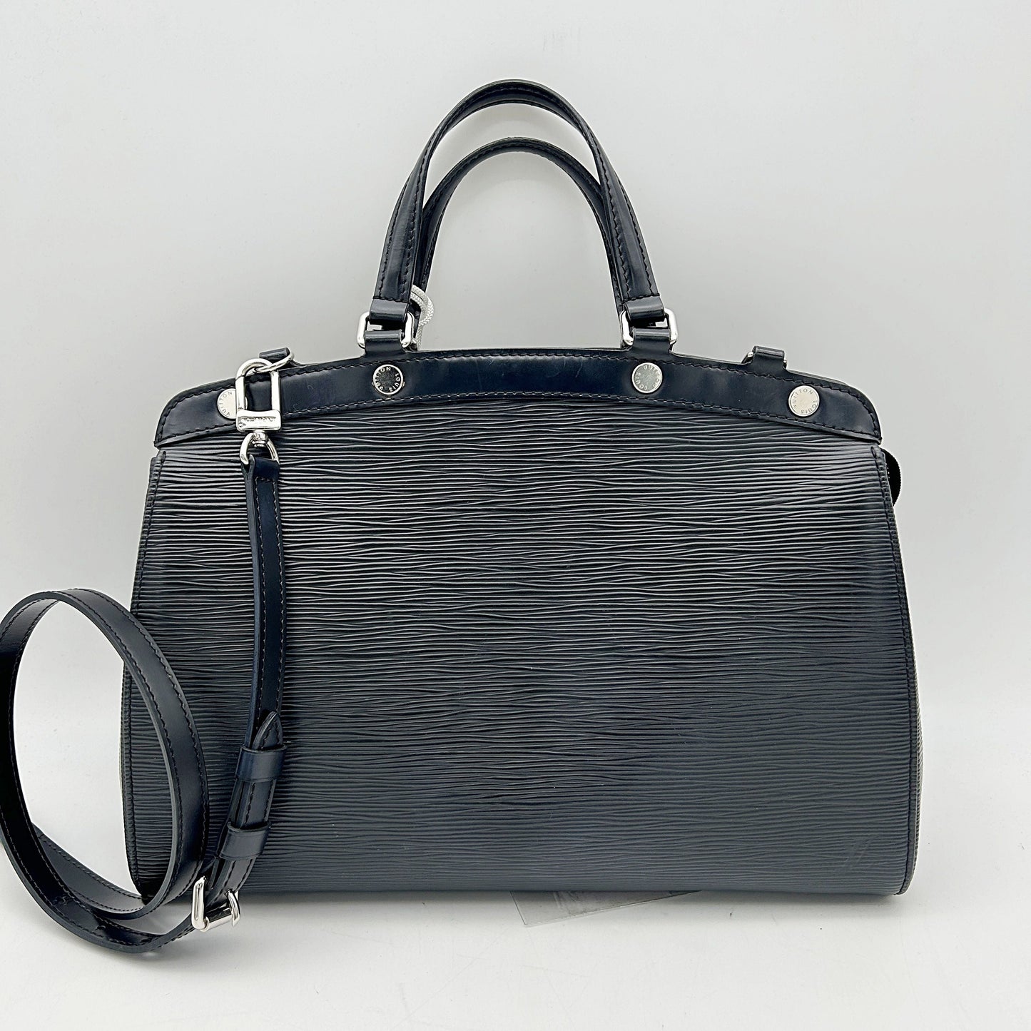 GLM-Black Epi Leather Brea MM Bag  LA22560