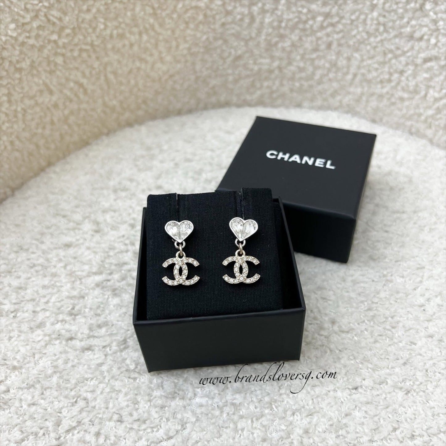 GLM-23S Crystal GLM- Heart Drop Earrings in LGHW