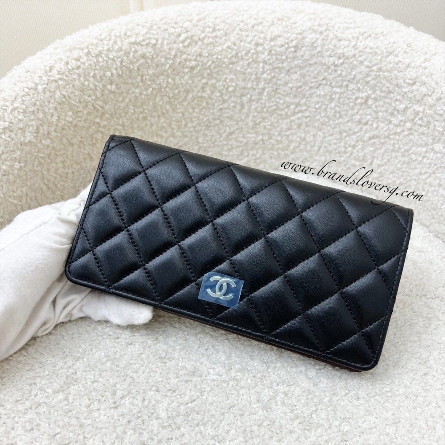 GLM-Yen Bifold Long Wallet in Black Lambskin and SHW