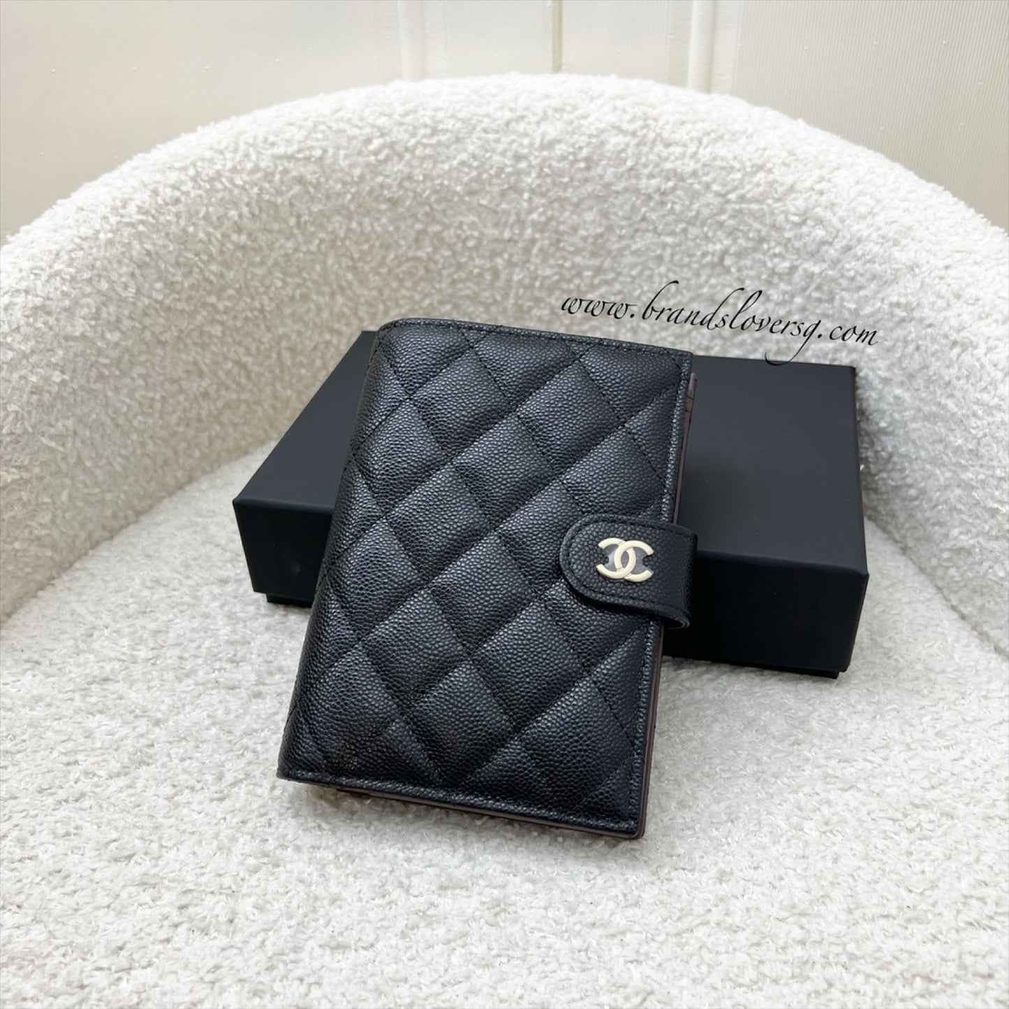 GLM-24K Bifold Wallet in Black Caviar and LGHW