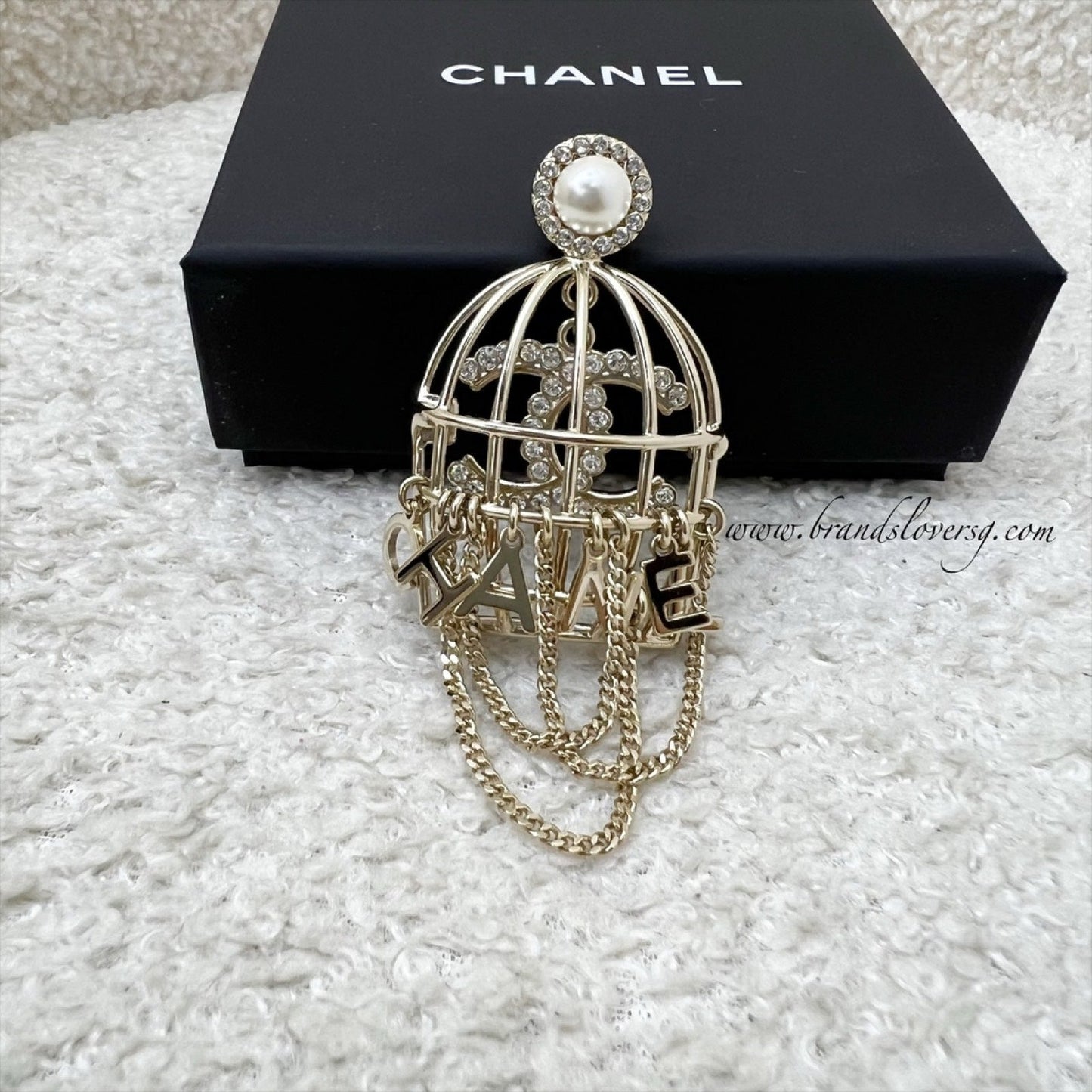 GLM-Classic GLM- Bird Cage Brooch in Light Gold HW