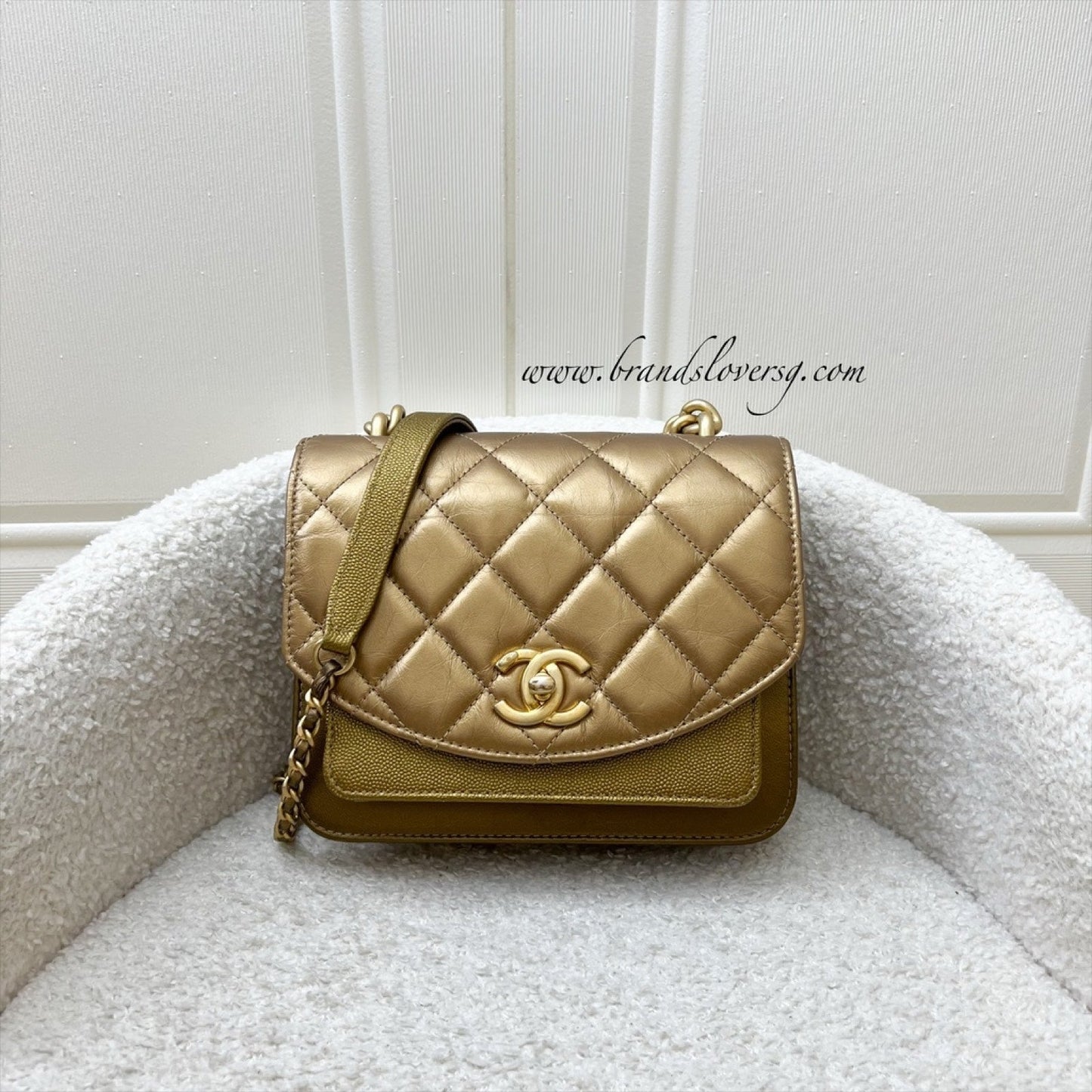 GLM-Seasonal Flap Bag in Gold Shiny Calfskin / Caviar and AGHW