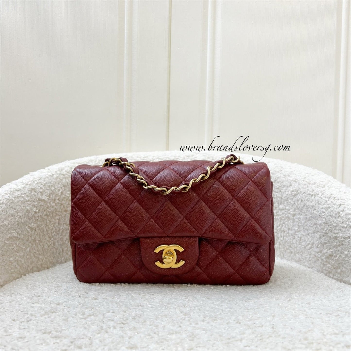 GLM-Classic Mini Rectangle Flap in 18C Iridescent Burgundy Caviar and AGHW