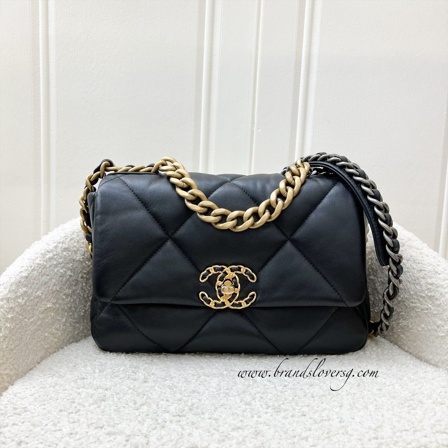 GLM-19 Small Flap in Black Lambskin and 3-tone HW (Model: AS1160)